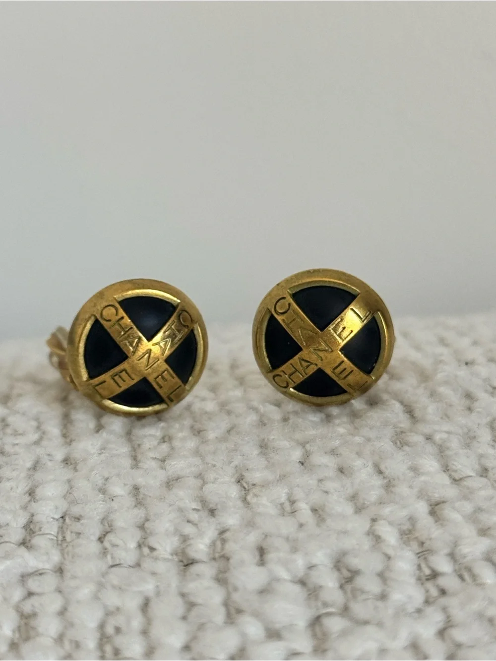 Chanel Vintage Clip-On Earrings Logo Clip-On Gold-Tone Metal